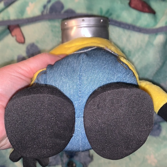 Despicable Me Minion Stuffed Animal Plushie universal - Picture 5 of 5